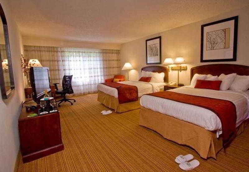 Courtyard By Marriott Lansing Hotel Værelse billede